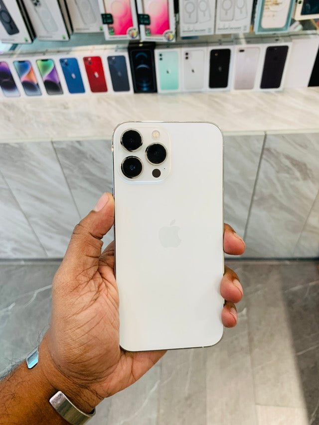 iPhone 13 Pro Max 256GB - Used Like New