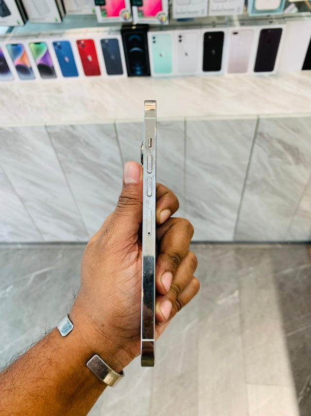 iPhone 13 Pro Max 256GB - Used Like New