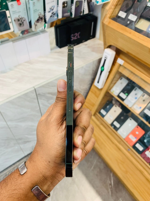 iPhone 13 Pro Max 128GB - Used Like New
